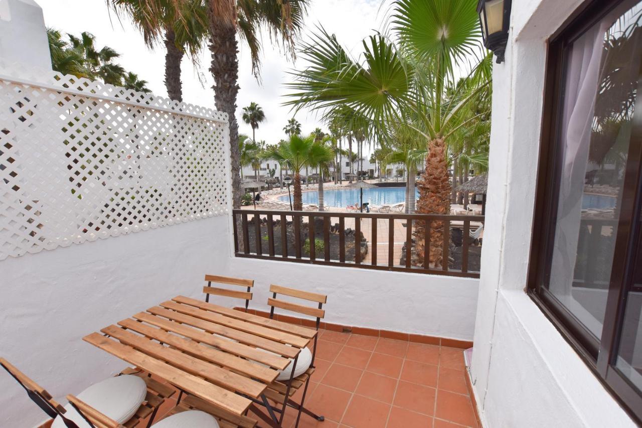 Book Jet - Oasis Pool View Apartment Corralejo Exterior photo